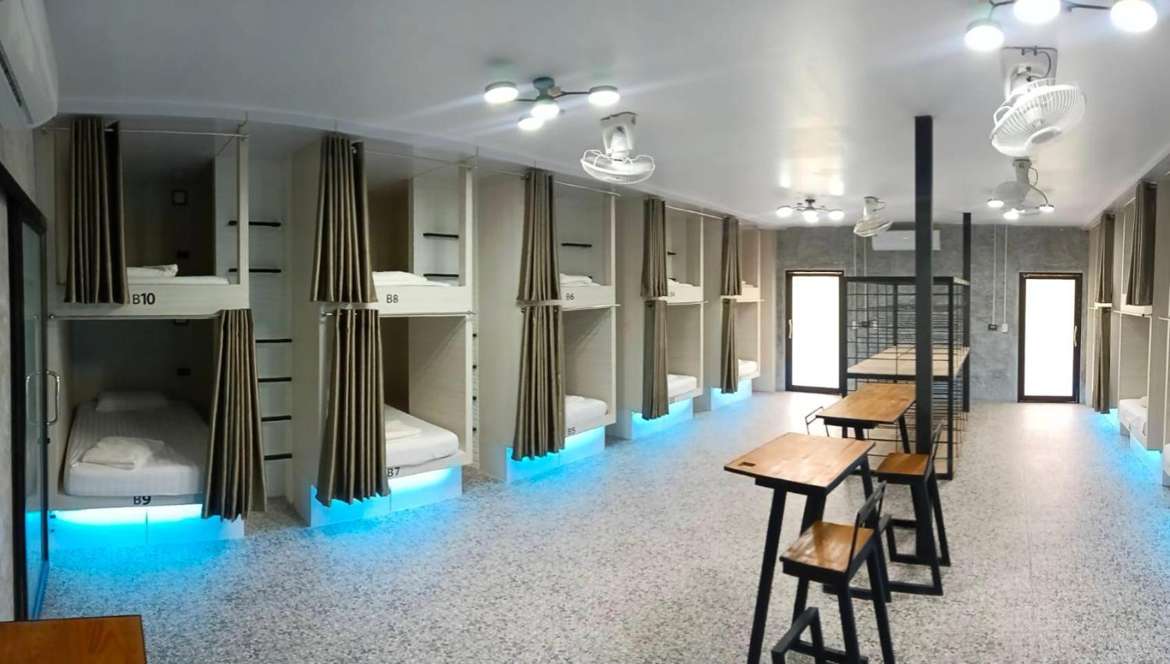 White Jail At Koh Tao Hostel エクステリア 写真