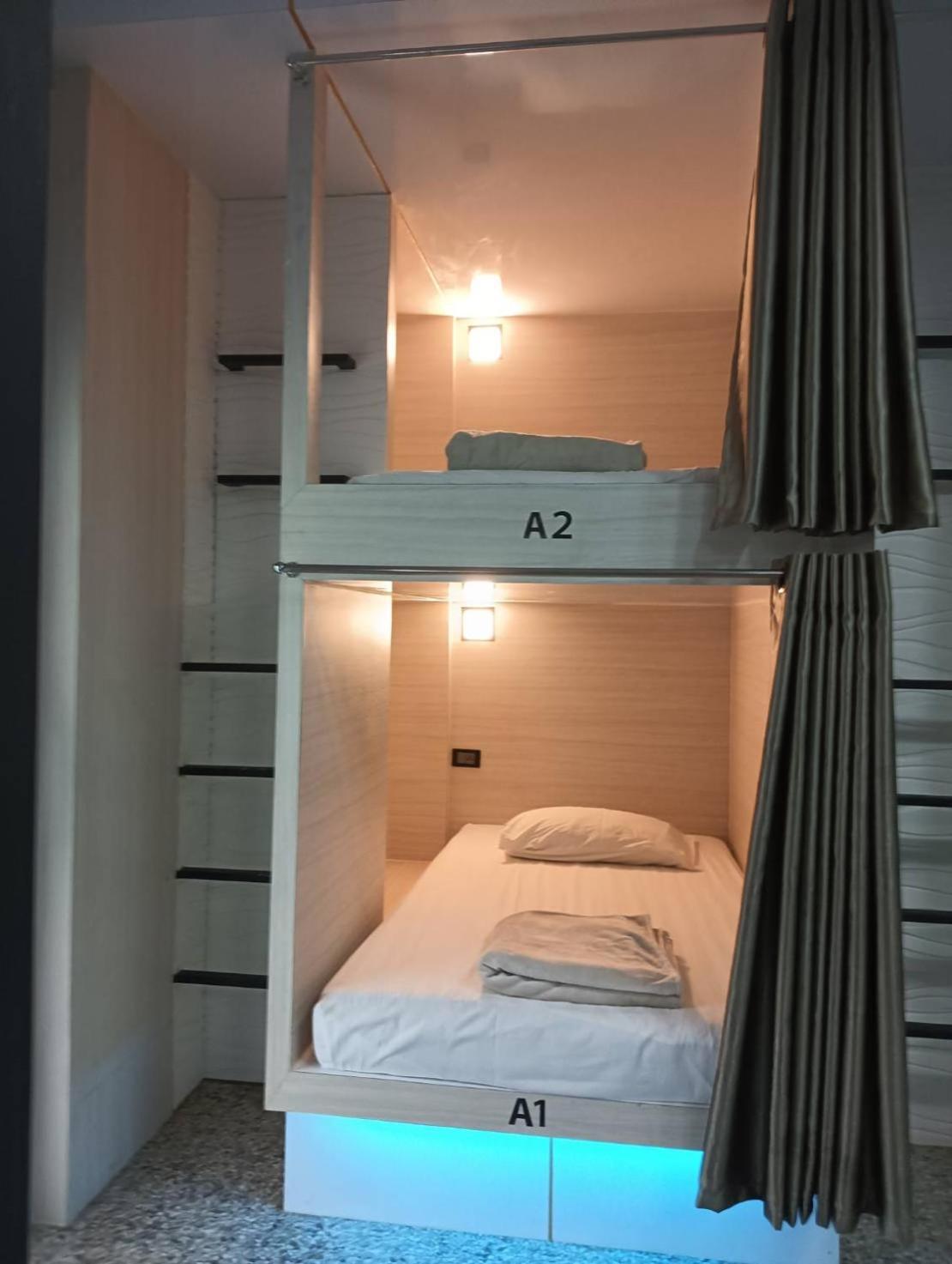 White Jail At Koh Tao Hostel エクステリア 写真