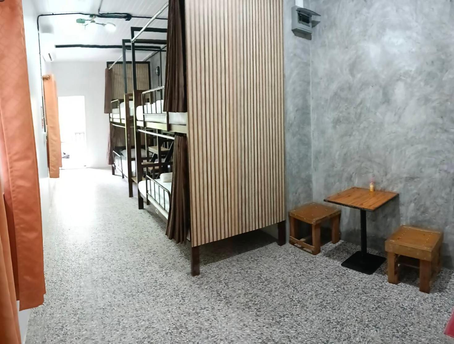 White Jail At Koh Tao Hostel エクステリア 写真