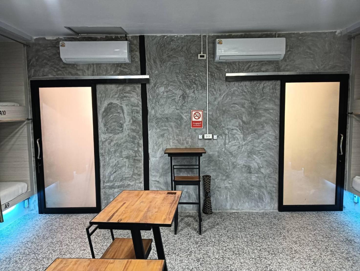 White Jail At Koh Tao Hostel エクステリア 写真
