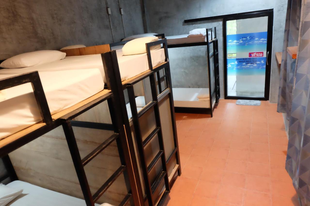 White Jail At Koh Tao Hostel エクステリア 写真